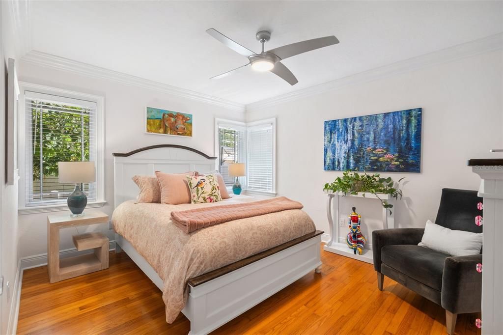 For Sale: $1,200,000 (3 beds, 2 baths, 2285 Square Feet)