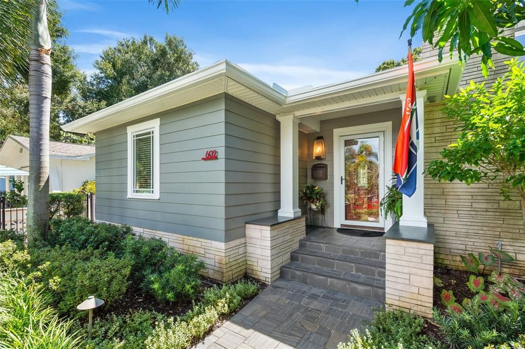For Sale: $1,200,000 (3 beds, 2 baths, 2285 Square Feet)