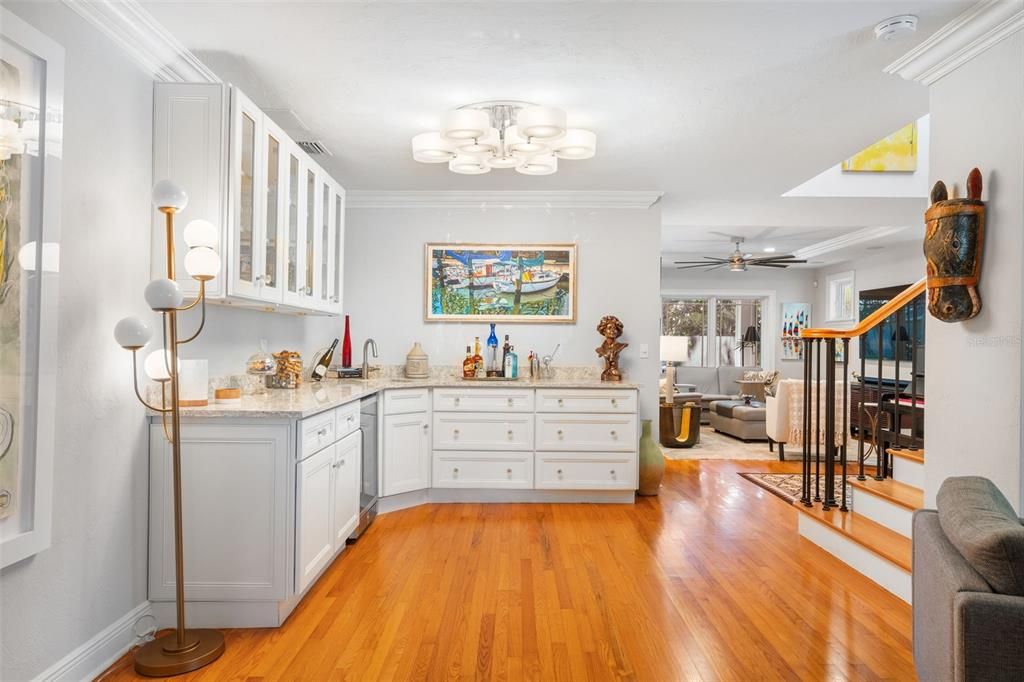 For Sale: $1,200,000 (3 beds, 2 baths, 2285 Square Feet)