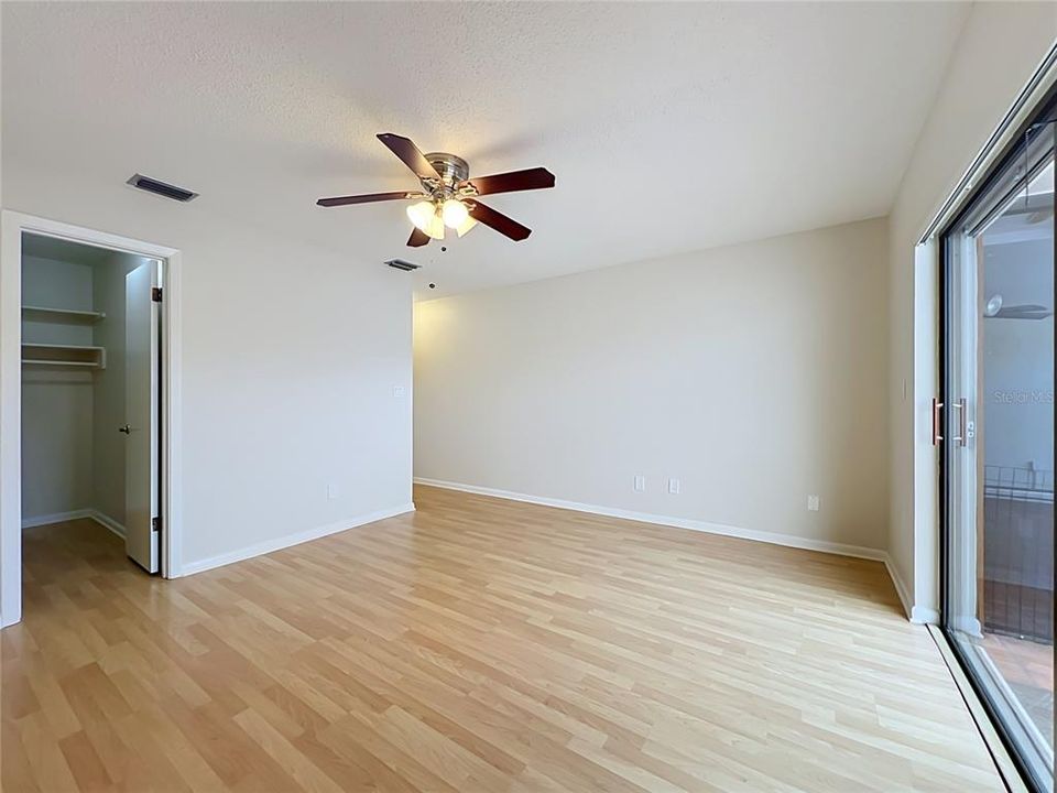 For Sale: $319,000 (2 beds, 2 baths, 1287 Square Feet)