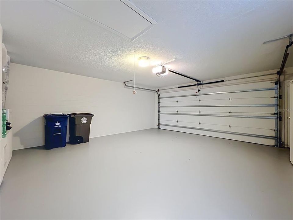 For Sale: $319,000 (2 beds, 2 baths, 1287 Square Feet)