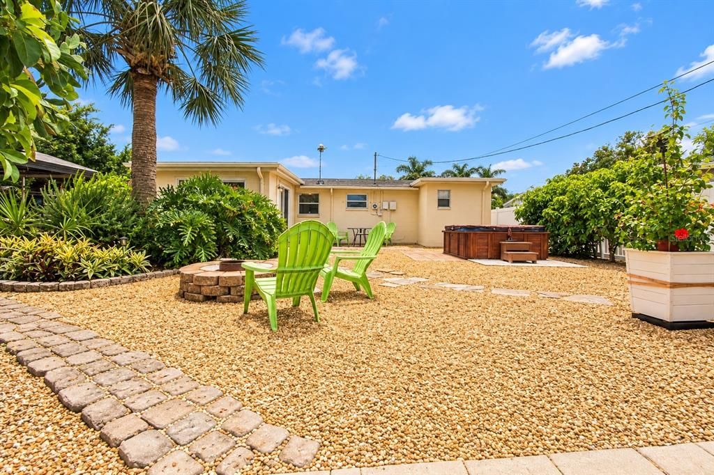 En Venta: $225,000 (2 camas, 1 baños, 1044 Pies cuadrados)