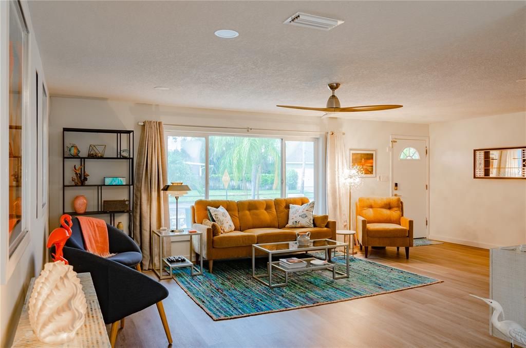 For Sale: $625,000 (3 beds, 2 baths, 1400 Square Feet)