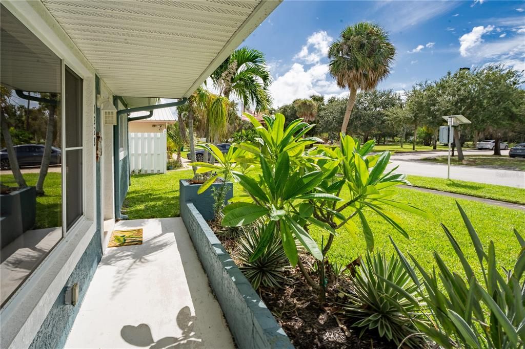 For Sale: $525,000 (3 beds, 2 baths, 1222 Square Feet)