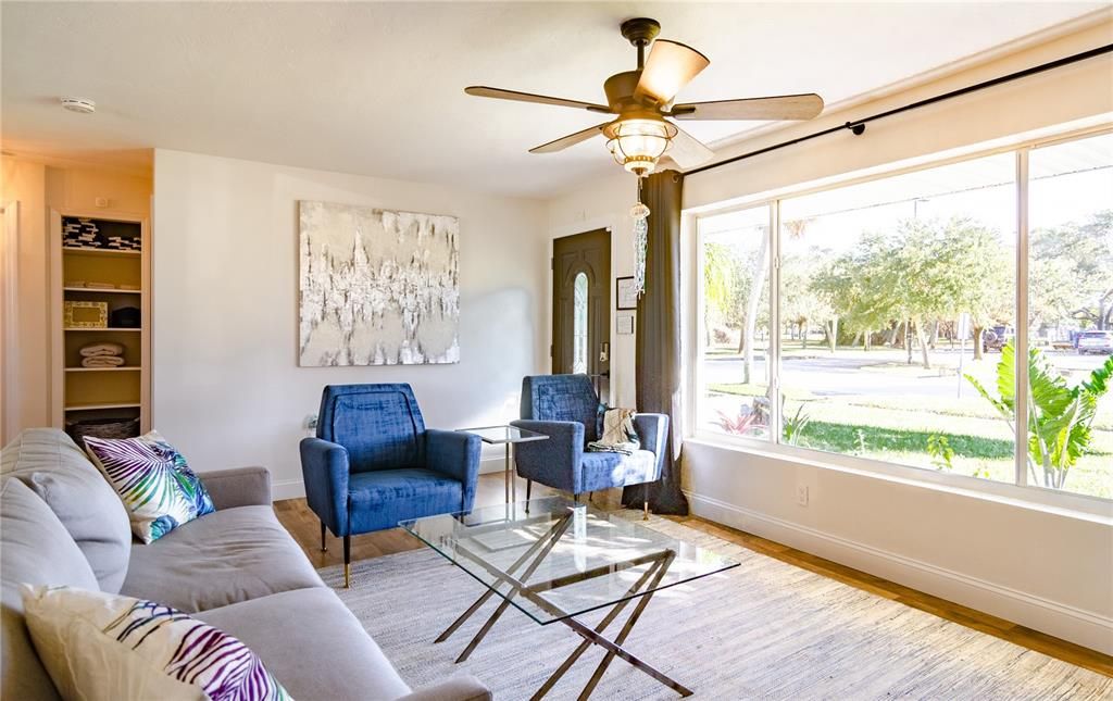 For Sale: $525,000 (3 beds, 2 baths, 1222 Square Feet)
