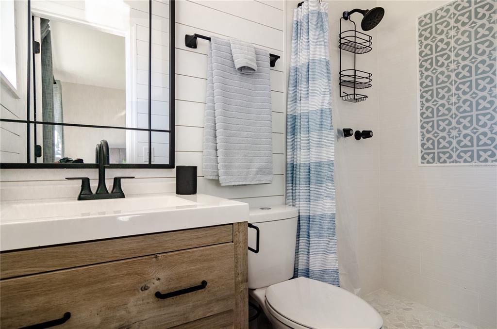 For Sale: $525,000 (3 beds, 2 baths, 1222 Square Feet)