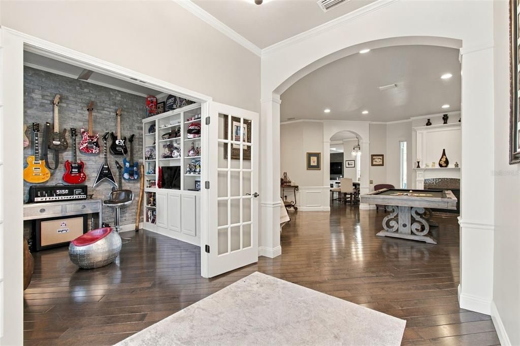 На продажу: $639,900 (4 спален, 3 ванн, 3080 Квадратных фут)