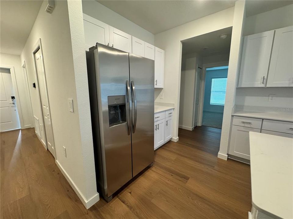For Rent: $1,950 (3 beds, 2 baths, 1429 Square Feet)