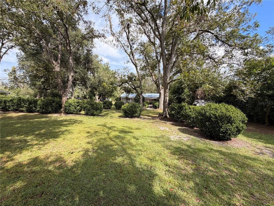 For Sale: $160,000 (3 beds, 2 baths, 1300 Square Feet)