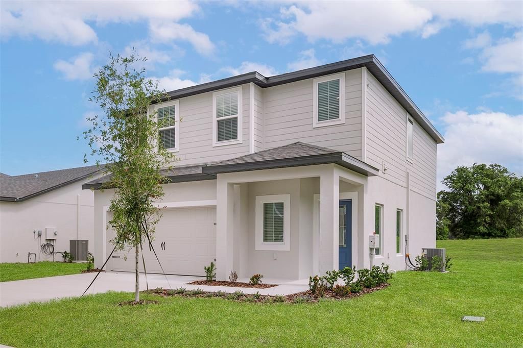 For Sale: $371,900 (4 beds, 2 baths, 1811 Square Feet)