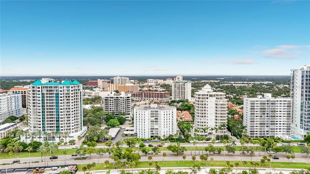 На продажу: $679,000 (2 спален, 2 ванн, 1424 Квадратных фут)