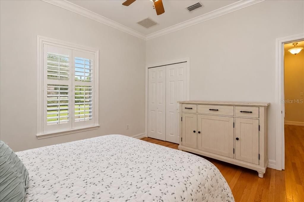 For Sale: $700,000 (2 beds, 2 baths, 1637 Square Feet)