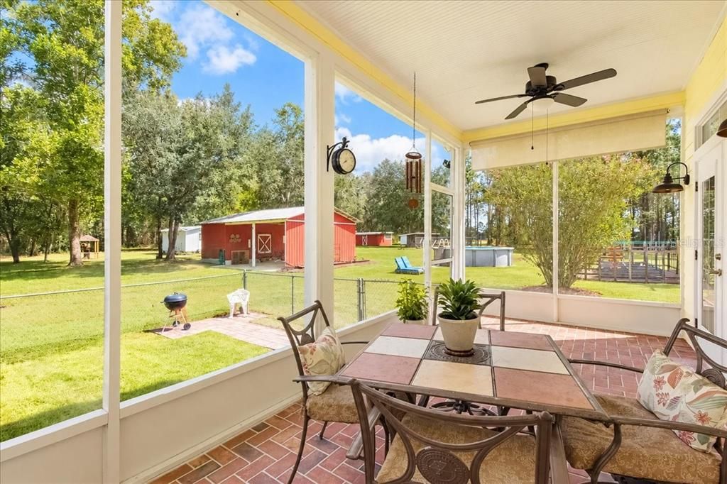 For Sale: $700,000 (2 beds, 2 baths, 1637 Square Feet)