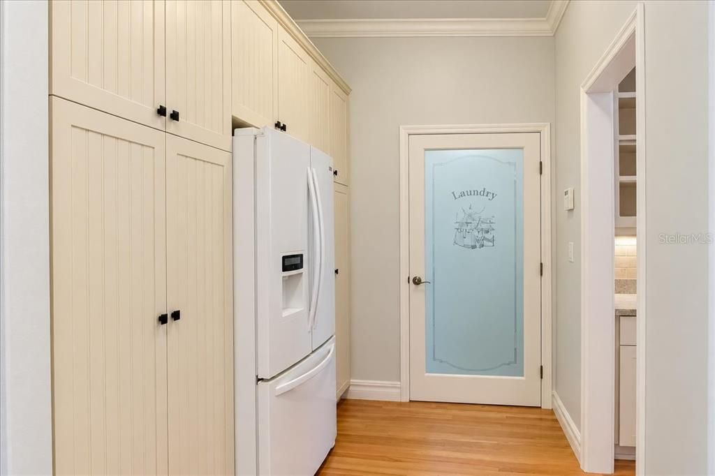 For Sale: $700,000 (2 beds, 2 baths, 1637 Square Feet)