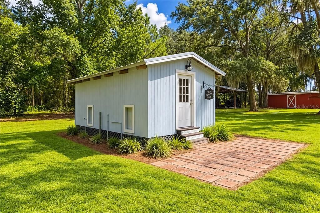 For Sale: $700,000 (2 beds, 2 baths, 1637 Square Feet)