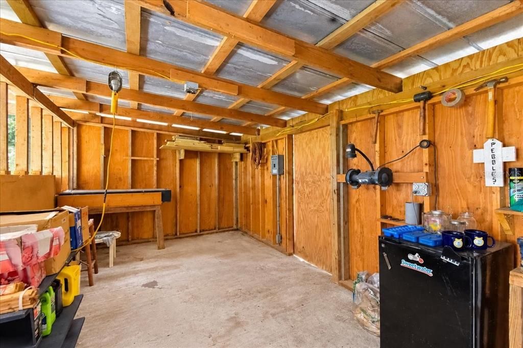 For Sale: $700,000 (2 beds, 2 baths, 1637 Square Feet)