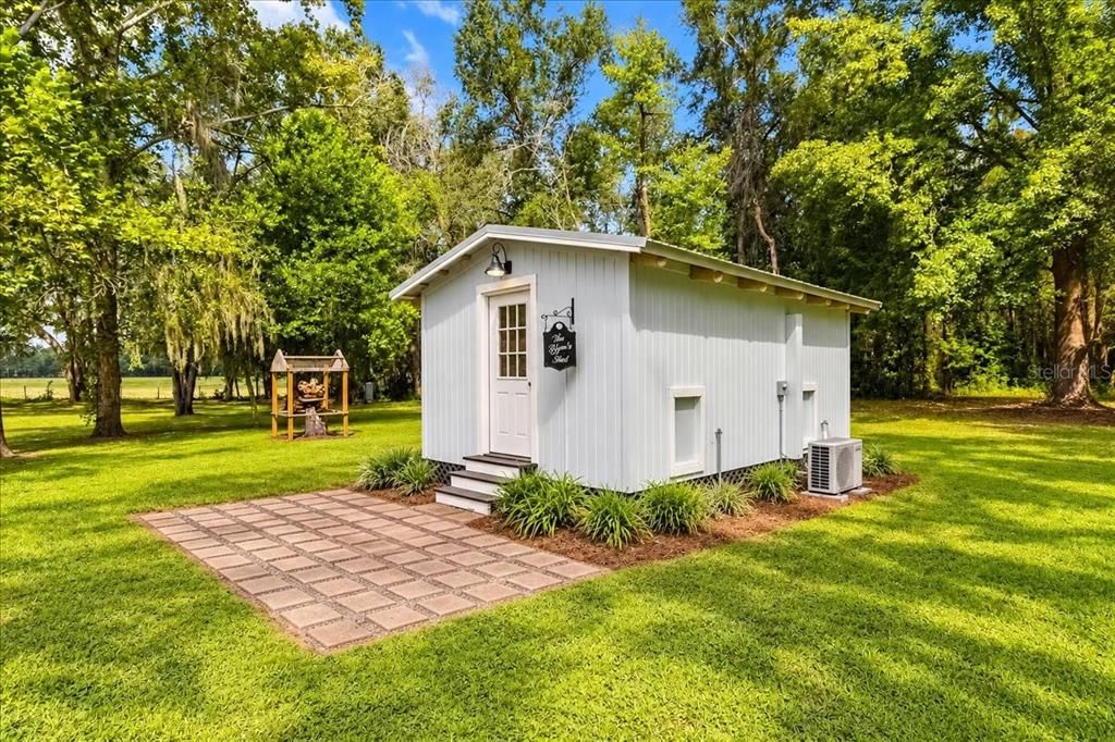 For Sale: $700,000 (2 beds, 2 baths, 1637 Square Feet)