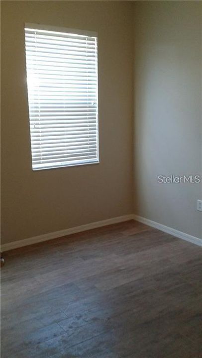 For Rent: $2,100 (3 beds, 2 baths, 1210 Square Feet)