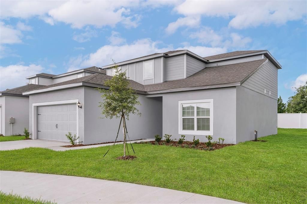 For Sale: $381,900 (4 beds, 2 baths, 2059 Square Feet)