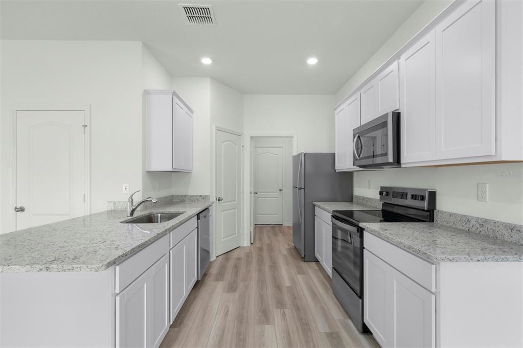 For Sale: $381,900 (4 beds, 2 baths, 2059 Square Feet)