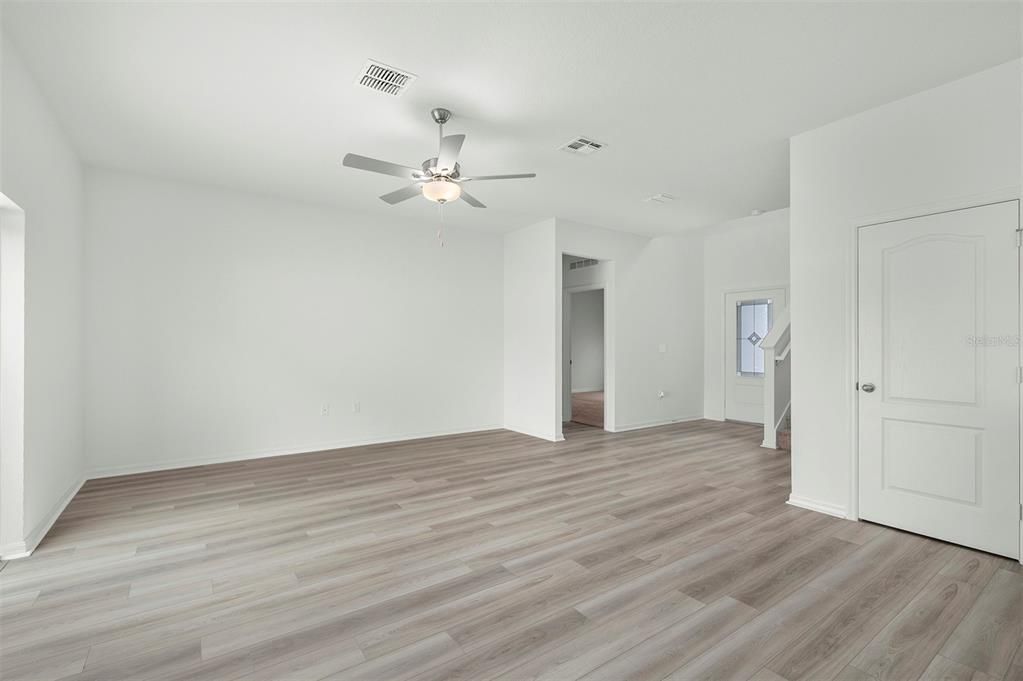 For Sale: $381,900 (4 beds, 2 baths, 2059 Square Feet)
