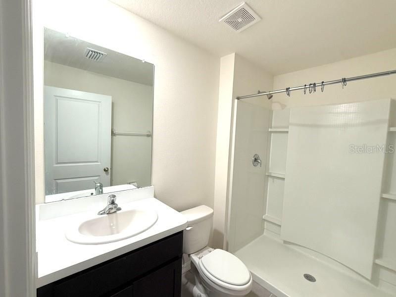 For Rent: $2,400 (5 beds, 3 baths, 2447 Square Feet)