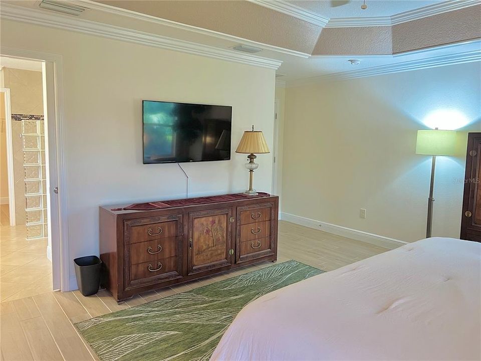 For Rent: $3,000 (3 beds, 2 baths, 1903 Square Feet)
