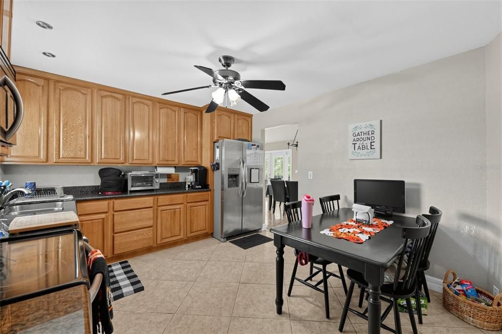For Sale: $449,950 (3 beds, 2 baths, 1400 Square Feet)