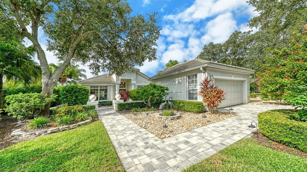 For Sale: $495,000 (2 beds, 2 baths, 1610 Square Feet)