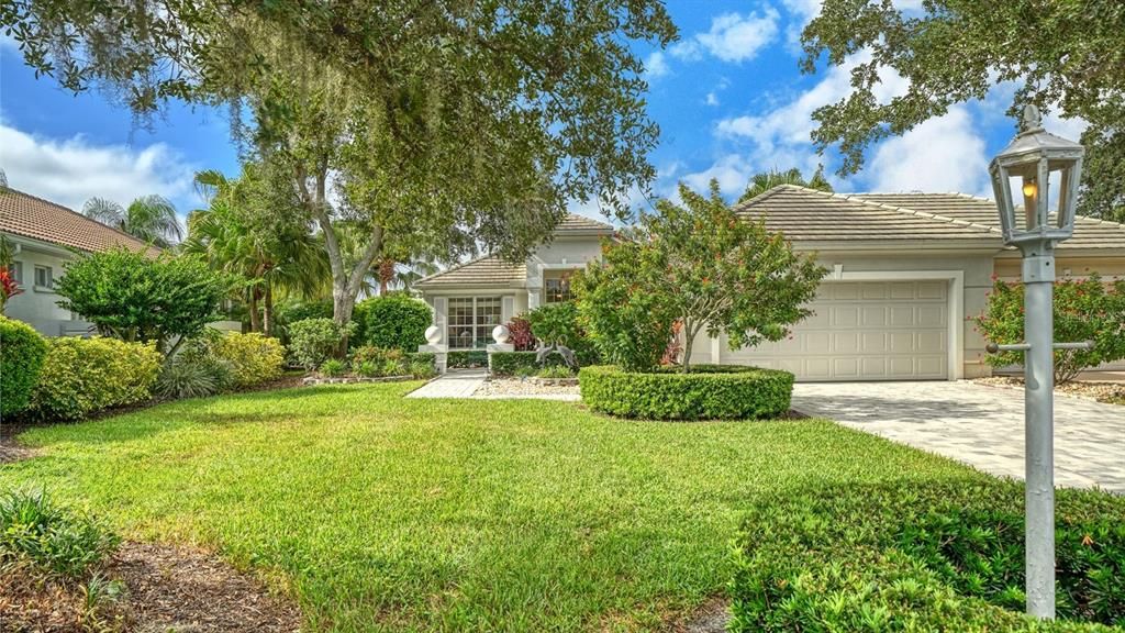 For Sale: $495,000 (2 beds, 2 baths, 1610 Square Feet)