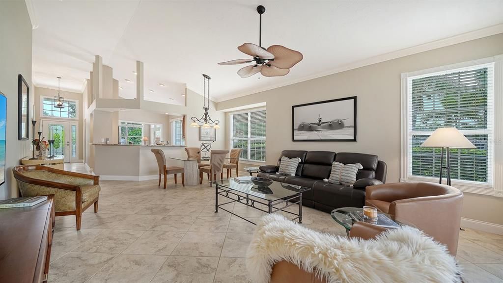 For Sale: $495,000 (2 beds, 2 baths, 1610 Square Feet)