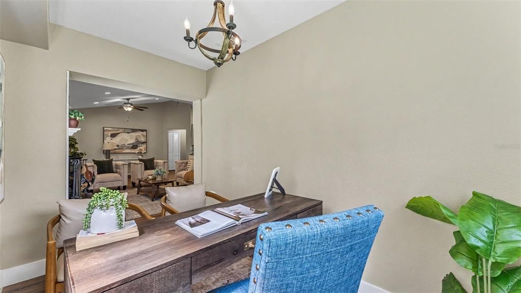 For Sale: $329,000 (3 beds, 2 baths, 1527 Square Feet)