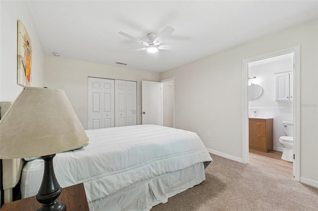 For Sale: $279,900 (3 beds, 2 baths, 1158 Square Feet)