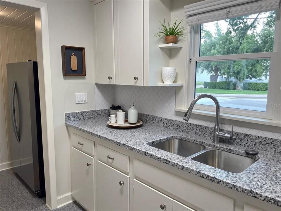 В аренду: $3,360 (2 спален, 1 ванн, 890 Квадратных фут)