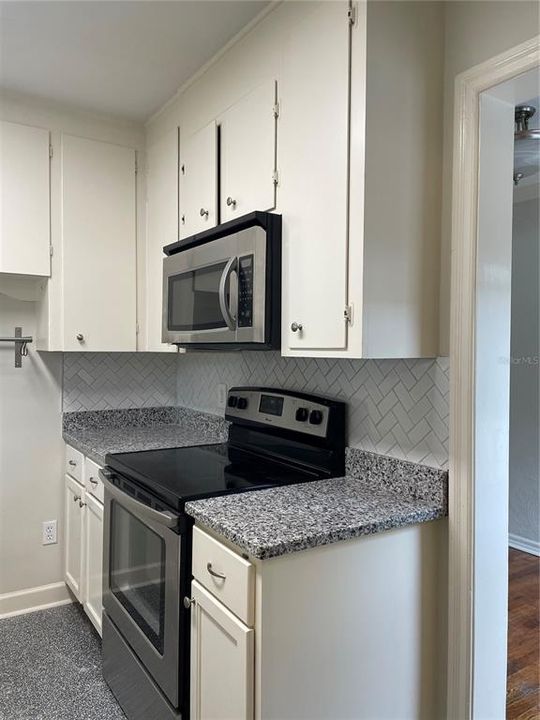 В аренду: $3,360 (2 спален, 1 ванн, 890 Квадратных фут)