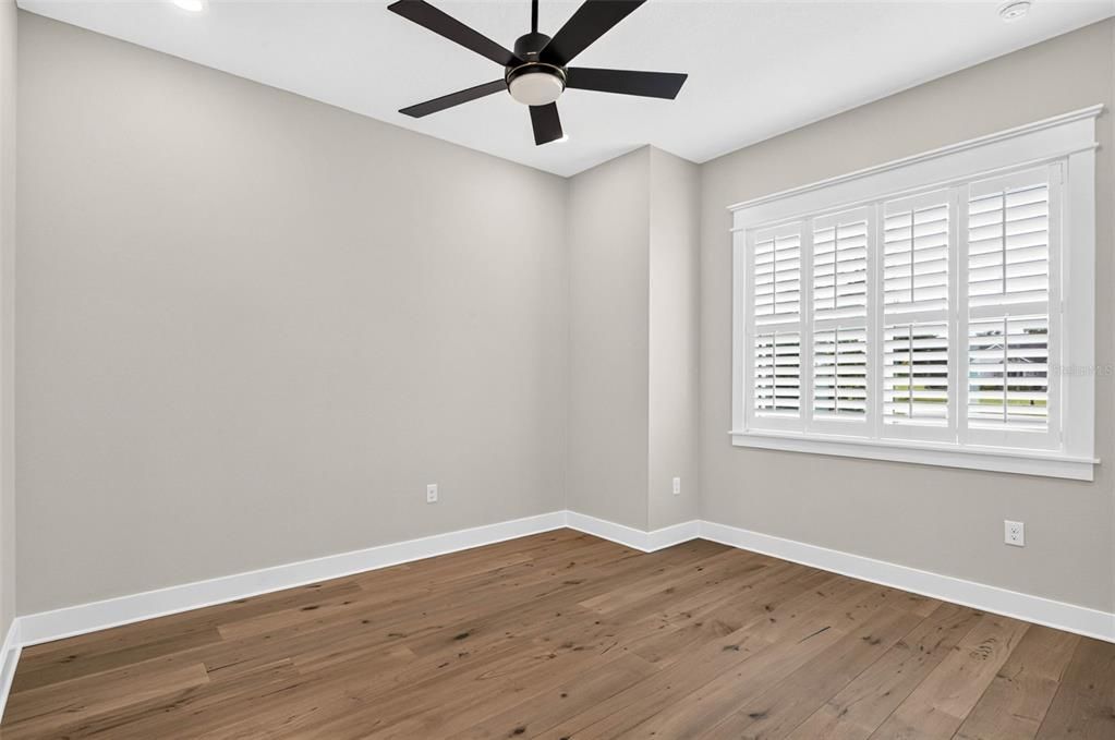 Activo con contrato: $925,000 (4 camas, 3 baños, 2689 Pies cuadrados)