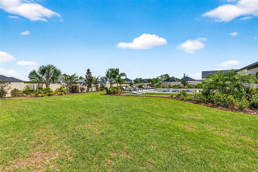 En Venta: $925,000 (4 camas, 3 baños, 2689 Pies cuadrados)