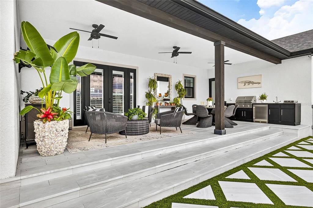 En Venta: $925,000 (4 camas, 3 baños, 2689 Pies cuadrados)