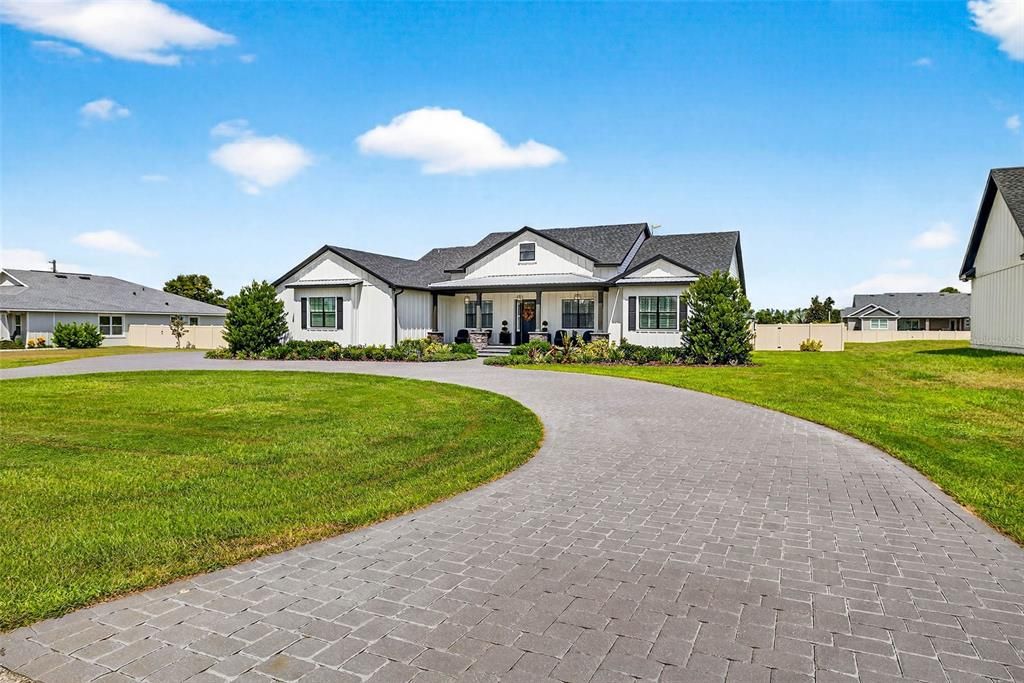 En Venta: $925,000 (4 camas, 3 baños, 2689 Pies cuadrados)