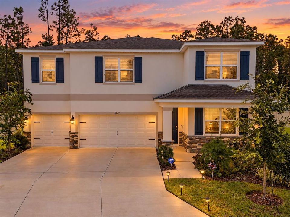 For Sale: $650,000 (5 beds, 4 baths, 3975 Square Feet)