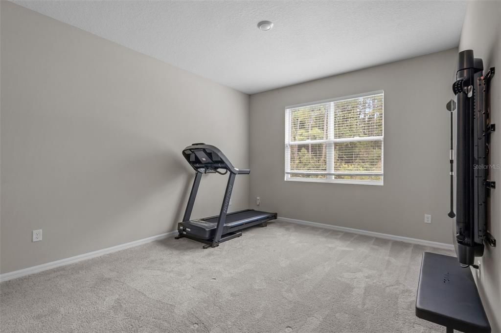 For Sale: $650,000 (5 beds, 4 baths, 3975 Square Feet)