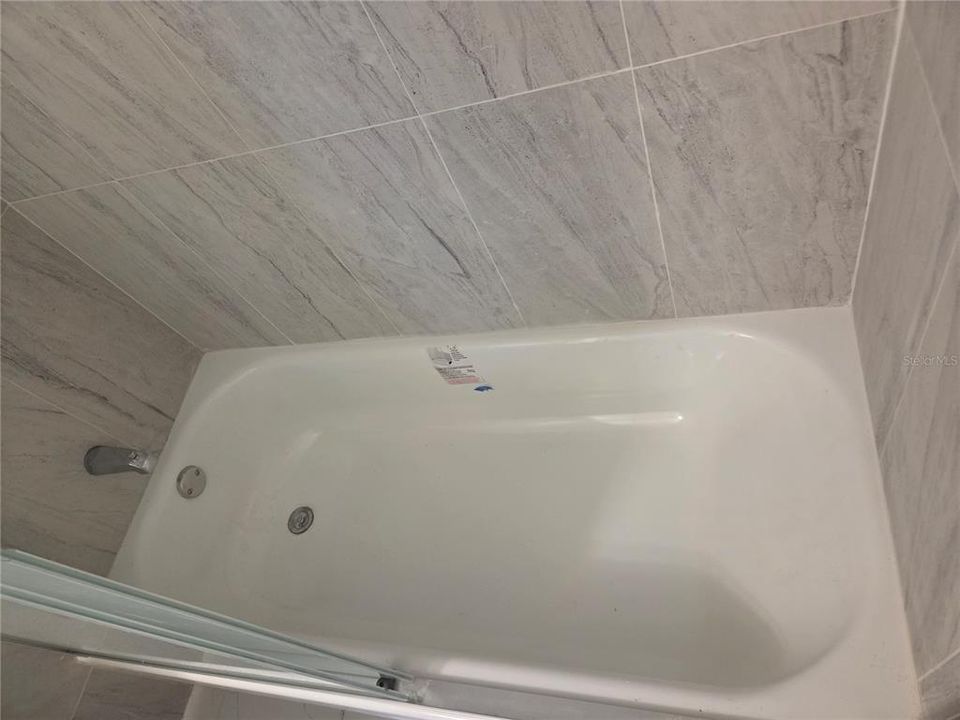 На продажу: $315,000 (2 спален, 2 ванн, 1000 Квадратных фут)