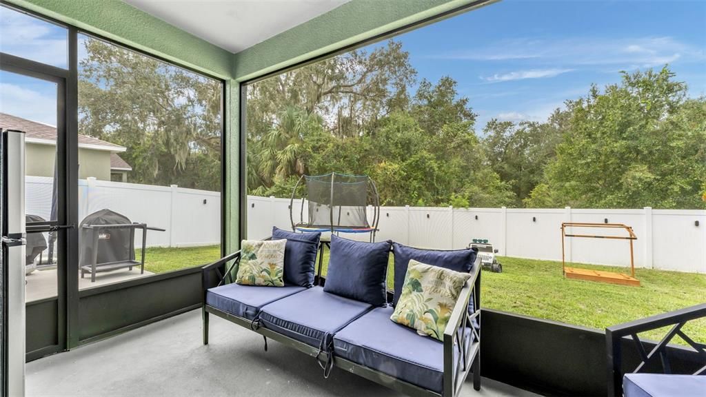 For Sale: $300,000 (3 beds, 2 baths, 1660 Square Feet)