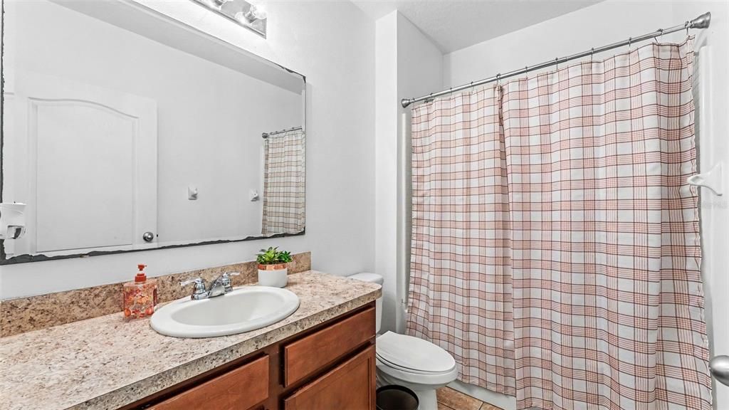 For Sale: $300,000 (3 beds, 2 baths, 1660 Square Feet)