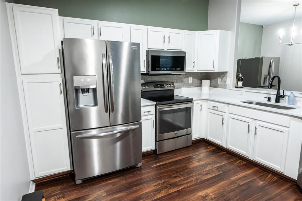 For Sale: $345,000 (4 beds, 2 baths, 1746 Square Feet)