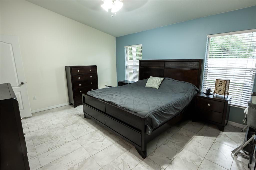 For Sale: $345,000 (4 beds, 2 baths, 1746 Square Feet)