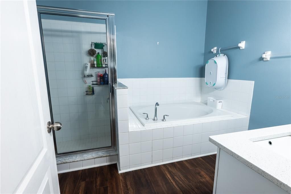 For Sale: $345,000 (4 beds, 2 baths, 1746 Square Feet)