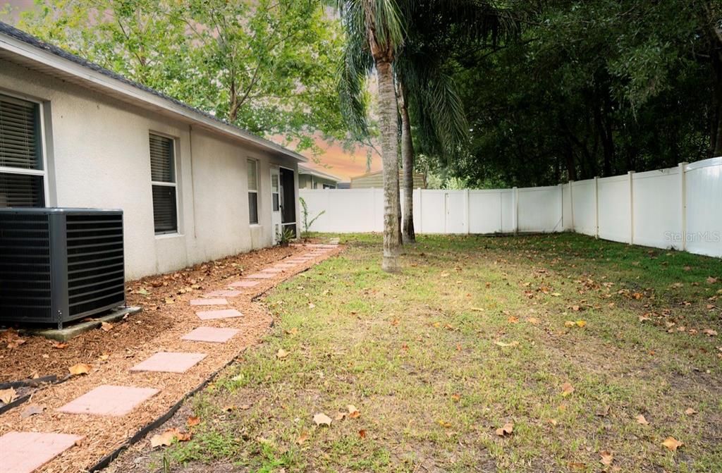 For Sale: $345,000 (4 beds, 2 baths, 1746 Square Feet)