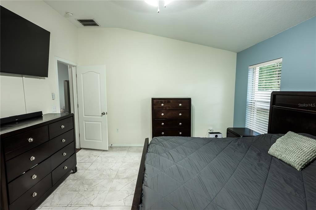 For Sale: $345,000 (4 beds, 2 baths, 1746 Square Feet)