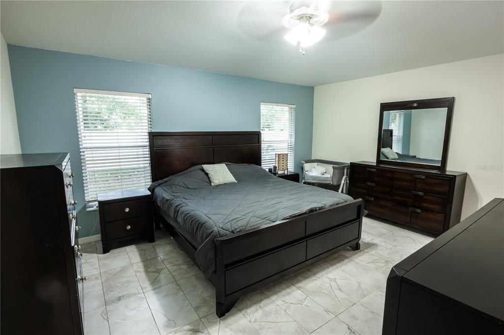 For Sale: $345,000 (4 beds, 2 baths, 1746 Square Feet)